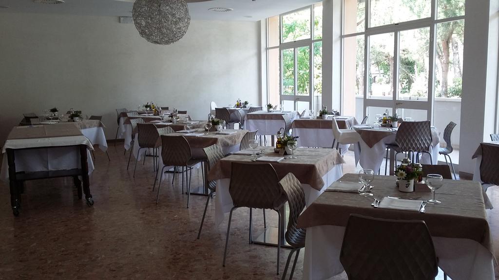 Hotel Condor Milano Marittima Ngoại thất bức ảnh