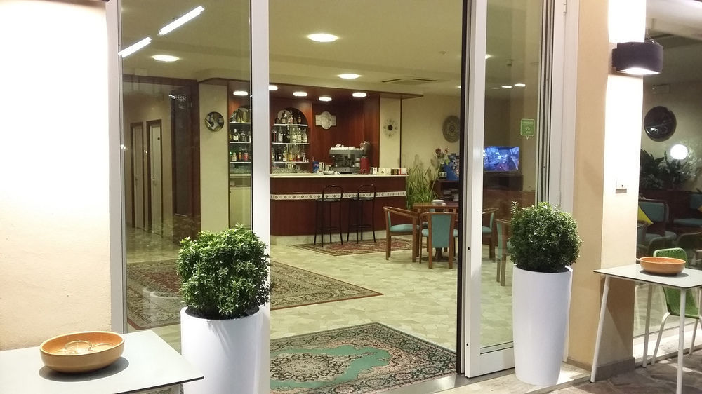 Hotel Condor Milano Marittima Ngoại thất bức ảnh