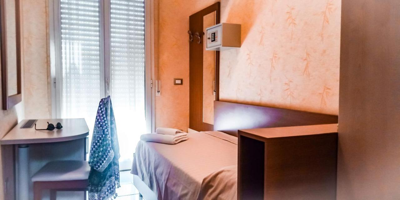Hotel Condor Milano Marittima Ngoại thất bức ảnh