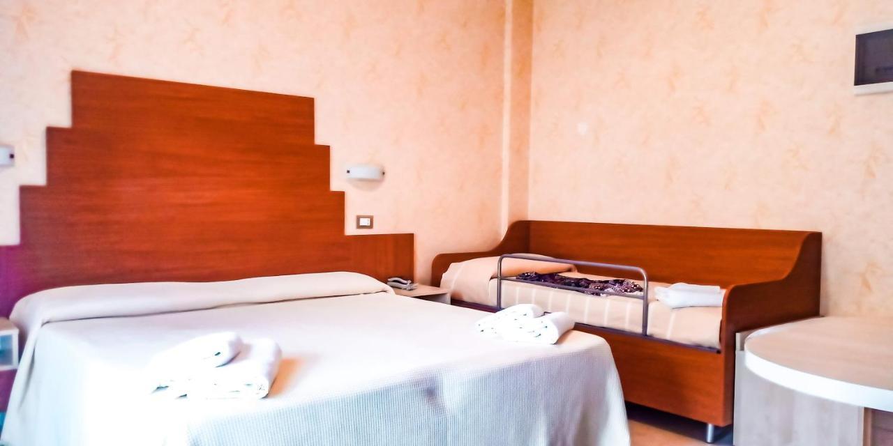 Hotel Condor Milano Marittima Ngoại thất bức ảnh